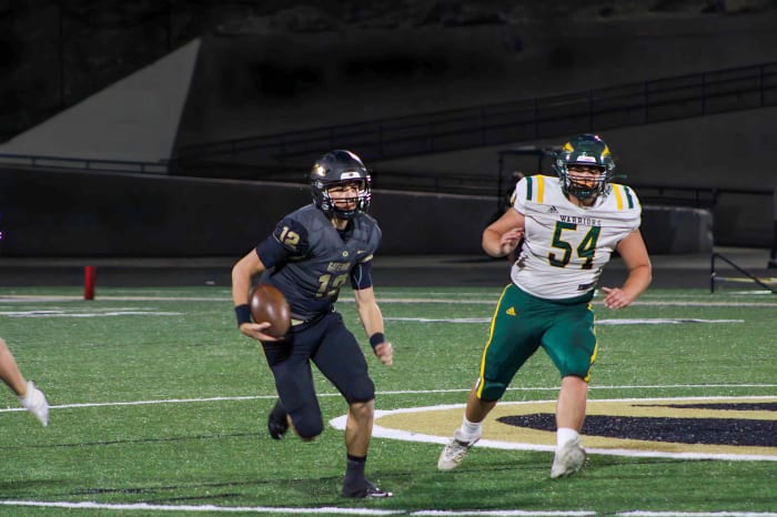 Gateway football vs Penn Trafford Brentaro Yamene